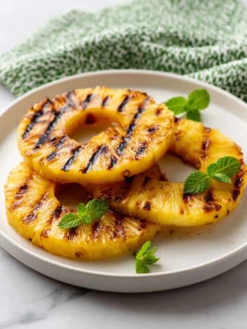 Grilled Pineapple with Brown Sugar, Rum, and Cinnamon Recipe