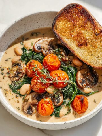 Creamy White Bean and Mushroom Skillet Dinner Recipe