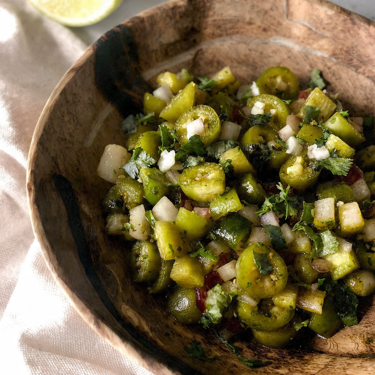 Rustic Tomatillo Salsa Cruda Recipe