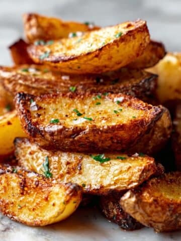 Garlic Butter Roasted Fingerling Potatoes Recipe