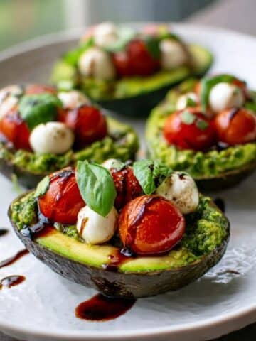 No Bake Pesto Caprese Stuffed Avocados Recipe