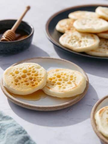 Homemade Middle Eastern Labneh: Creamy Yogurt Cheese Recipe