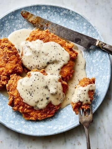 Crispy Southern Chicken Fried Chicken with Cream Gravy Recipe