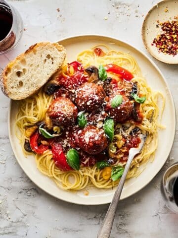 Chicken Cacciatore Meatballs in Savory Tomato and Red Wine Sauce Recipe