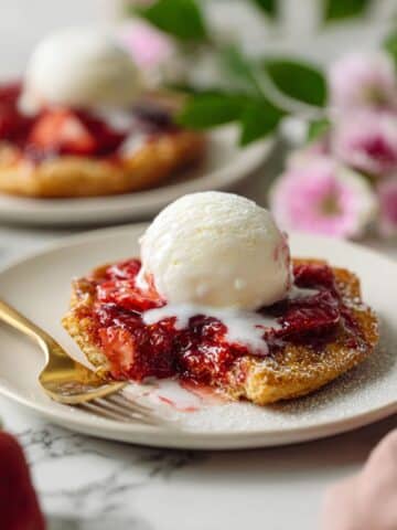 Strawberry Rhubarb Puff Pastry Pie Bites Recipe
