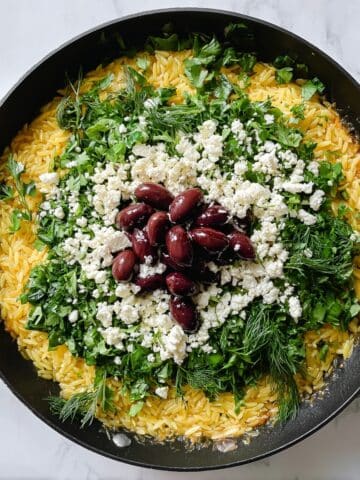 Creamy Baked Chicken with Sun-Dried Tomatoes and Spinach Recipe